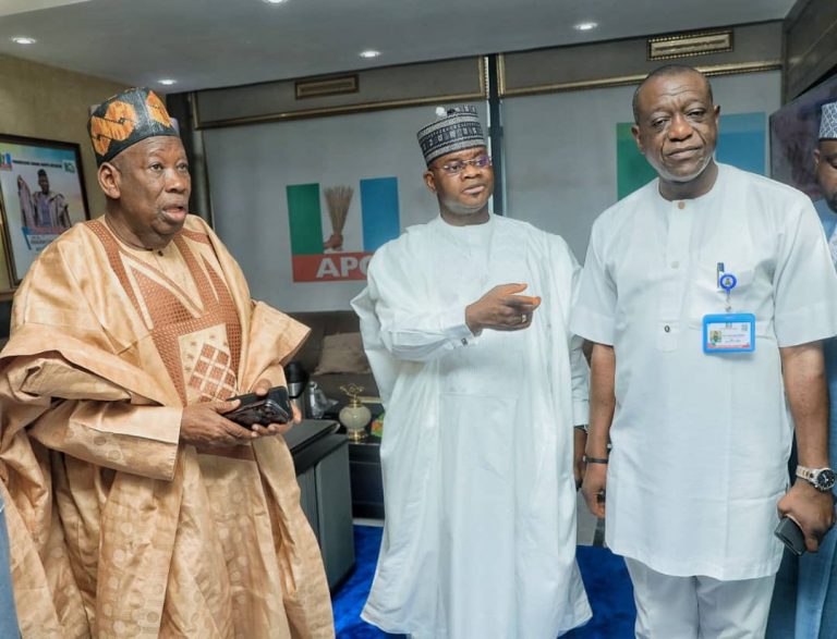 APC Deputy National Publicity Secretary, Duro Meseko Welcomes Yomi Awoniyi As He Officially Decamps To APC