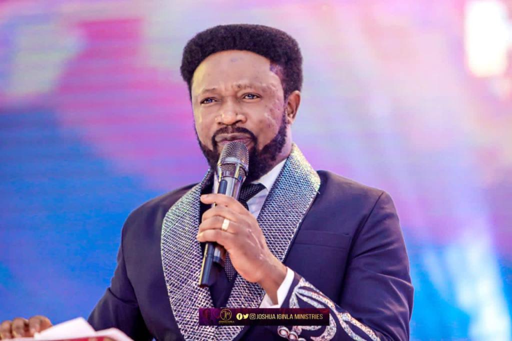 Prophet Iginla Releases Prophetic Warning to World Leaders, Akpabio, Airlines In New Videos