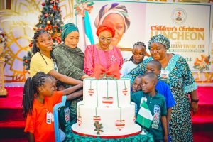 FIRST LADY OLUREMI TINUBU SAYS YEAR 2024 WILL BE GLORIOUS