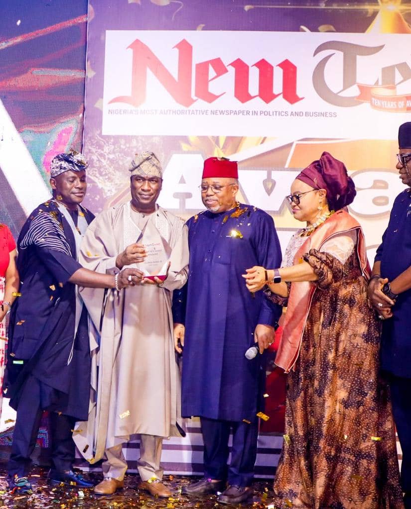 SANWO-OLU RECEIVES NEW TELEGRAPH GOVERNOR OF THE YEAR ( INFRASTRUCTURE DEVELOPMENT) AWARD