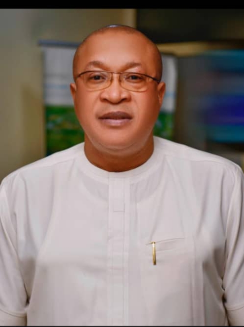 DR (BARR) AMAECHI OKWUOSA: A STALWART IN LEADERSHIP AND ADVISORY ROLES  BY CHINEDU NSOFOR