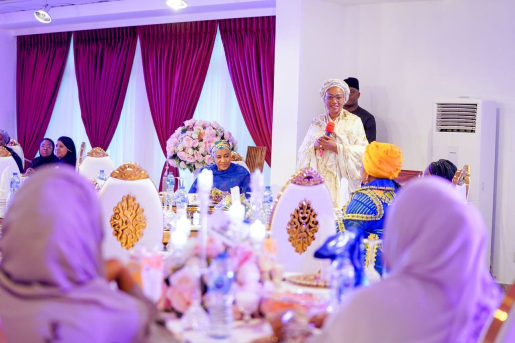 FIRST LADY OLUREMI TINUBU HOSTS FORMER FIRST LADIES, GOVERNOR’S WIVES, OTHERS AT IFTAR