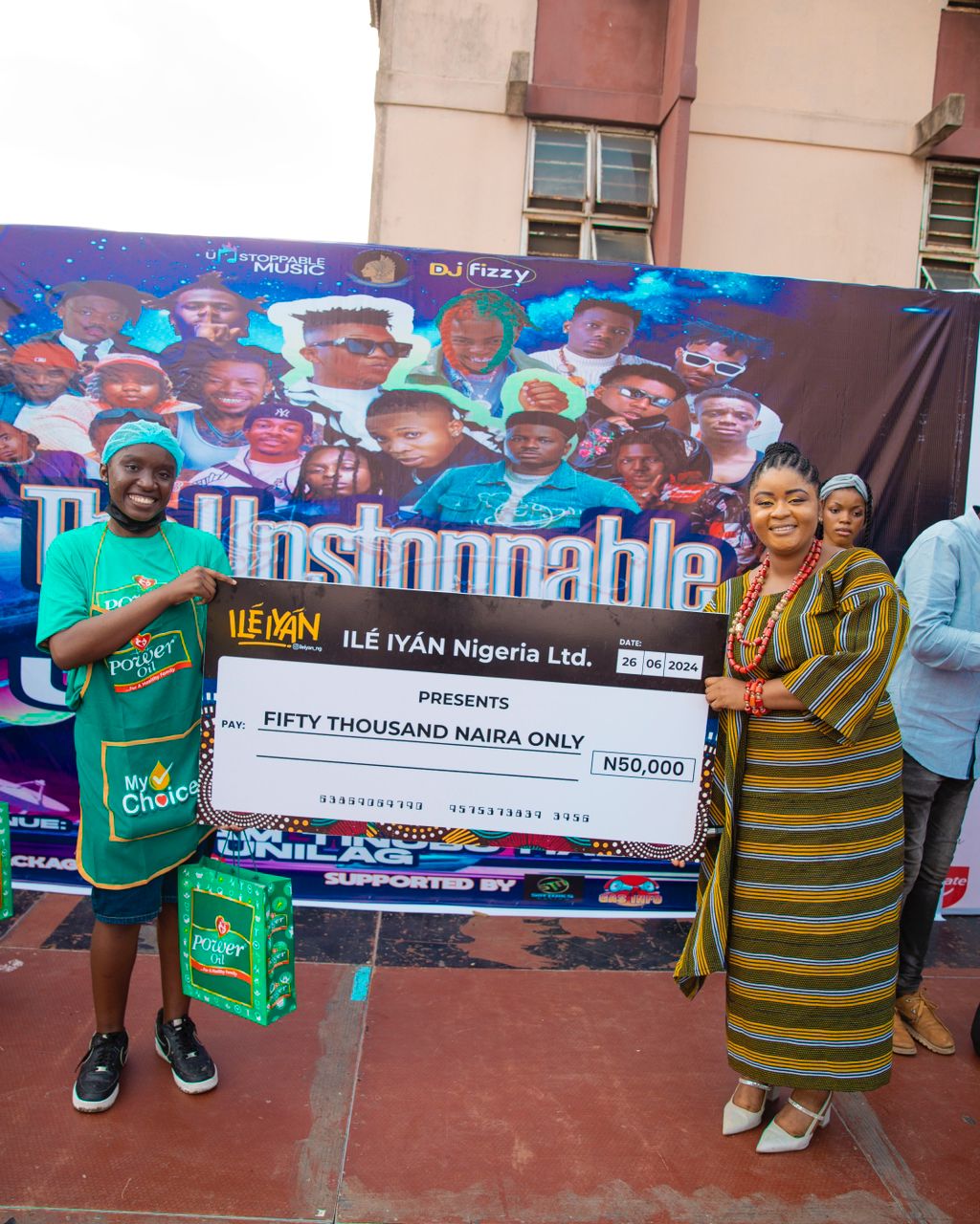 ILÉ IYÁN NIGERIA EMPOWERS UNIVERSITY OF LAGOS STUDENTS WITH ACADEMIC SCHOLARSHIPS