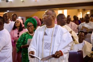 Otun Asiwaju Onigbagbo of Remoland Graces 20th Annual Family Thanksgiving Service of His Excellency, Senator (Engr) Otunba Gbenga Daniel, Dedicates the New Year to God
