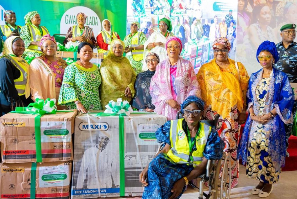 FIRST LADY OLUREMI TINUBU KICKSTARTS EMPOWERING 18,500