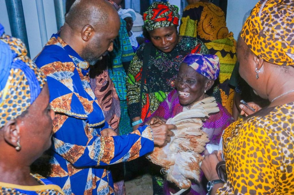 Eid-El-Fitr: Primate Ayodele Distributes Bags of Rice, Chicken, Others to Muslims