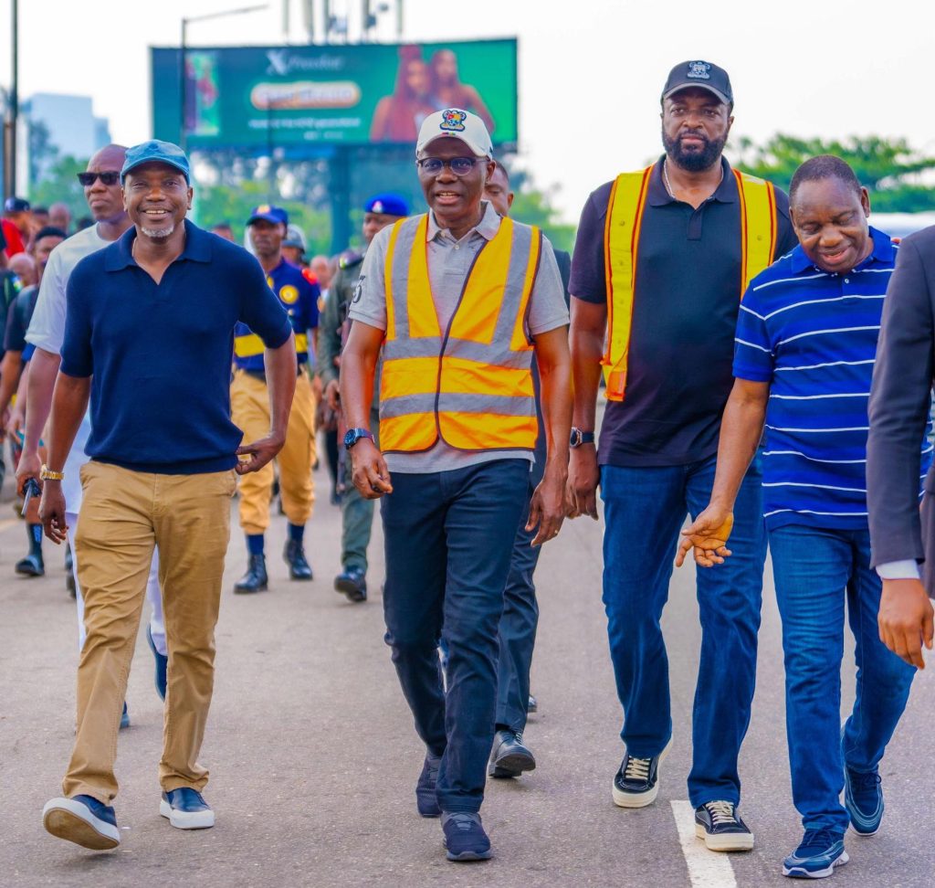 INDEPENDENCE BRIDGE: SANWO-OLU INSPECTS SITE, APOLOGISES FOR TRAFFIC GRIDLOCK