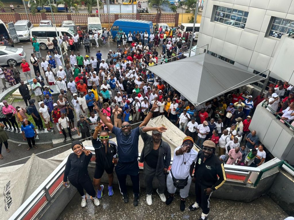 Celebrities, Fans Join Wazobia FM’s “Heart Waka” in Ajegunle