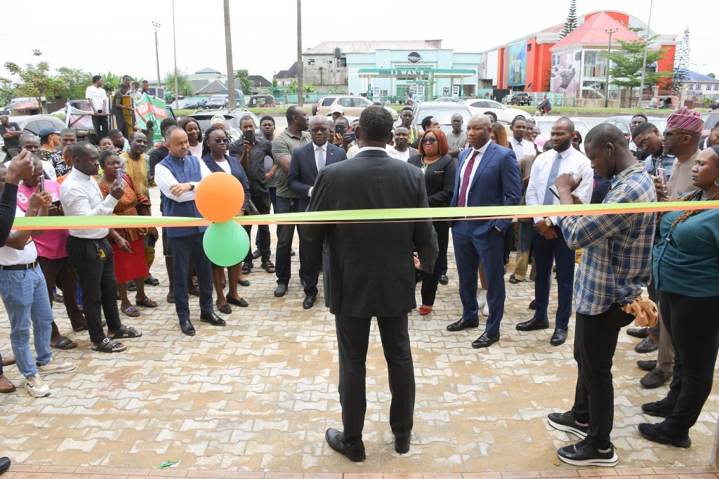 Polaris Bank restates support for SMEs growth in Nigeria with launch of ‘EveryDay supermarket’ Yenegoa branch