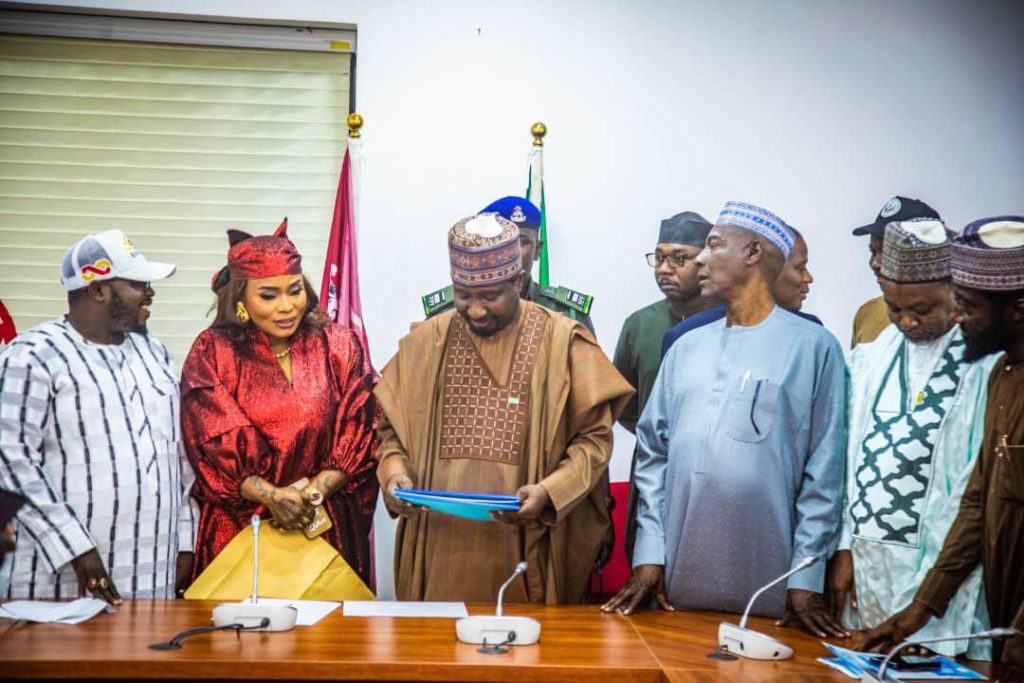 ‎Actress Halima Abubakar visits Hon Barau Jibrin, seeks support for vulnerable children