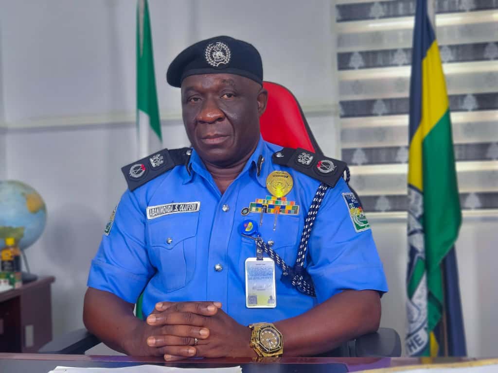 DELTA STATE COMMAND ARRESTS SUSPECTED CULTISTS AND RECOVERS ONE LOCALLY FABRICATED PISTOL, TWO LOCALLY FABRICATED DOUBLE-BARRELLED GUNS, MOBILE DEVICES, AND ONE ABANDONED TRICYCLE