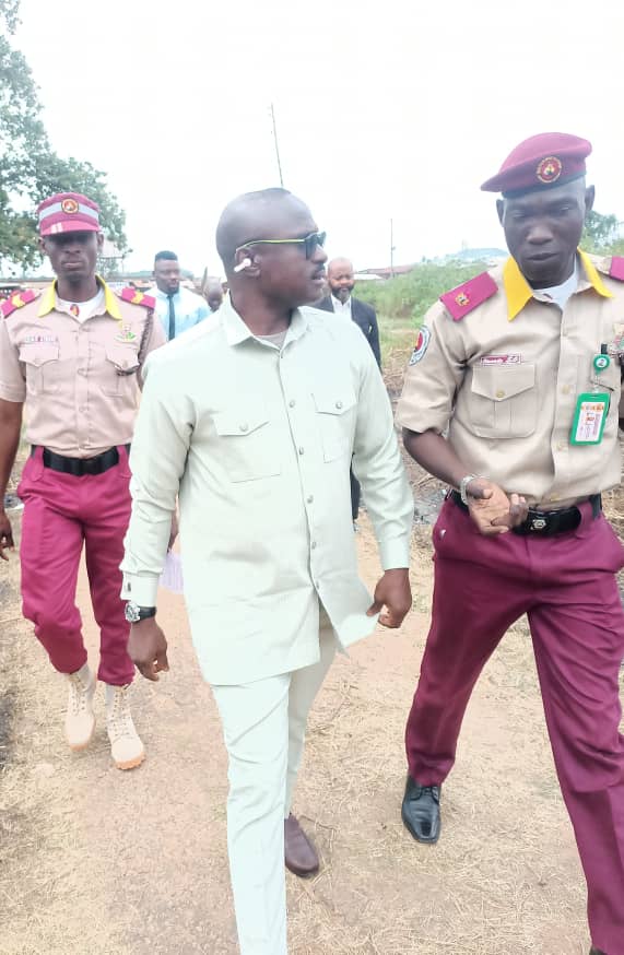 Oyo Govt Cracks Down on Street Vendors Occupying Walkways, Issues Stern Warning