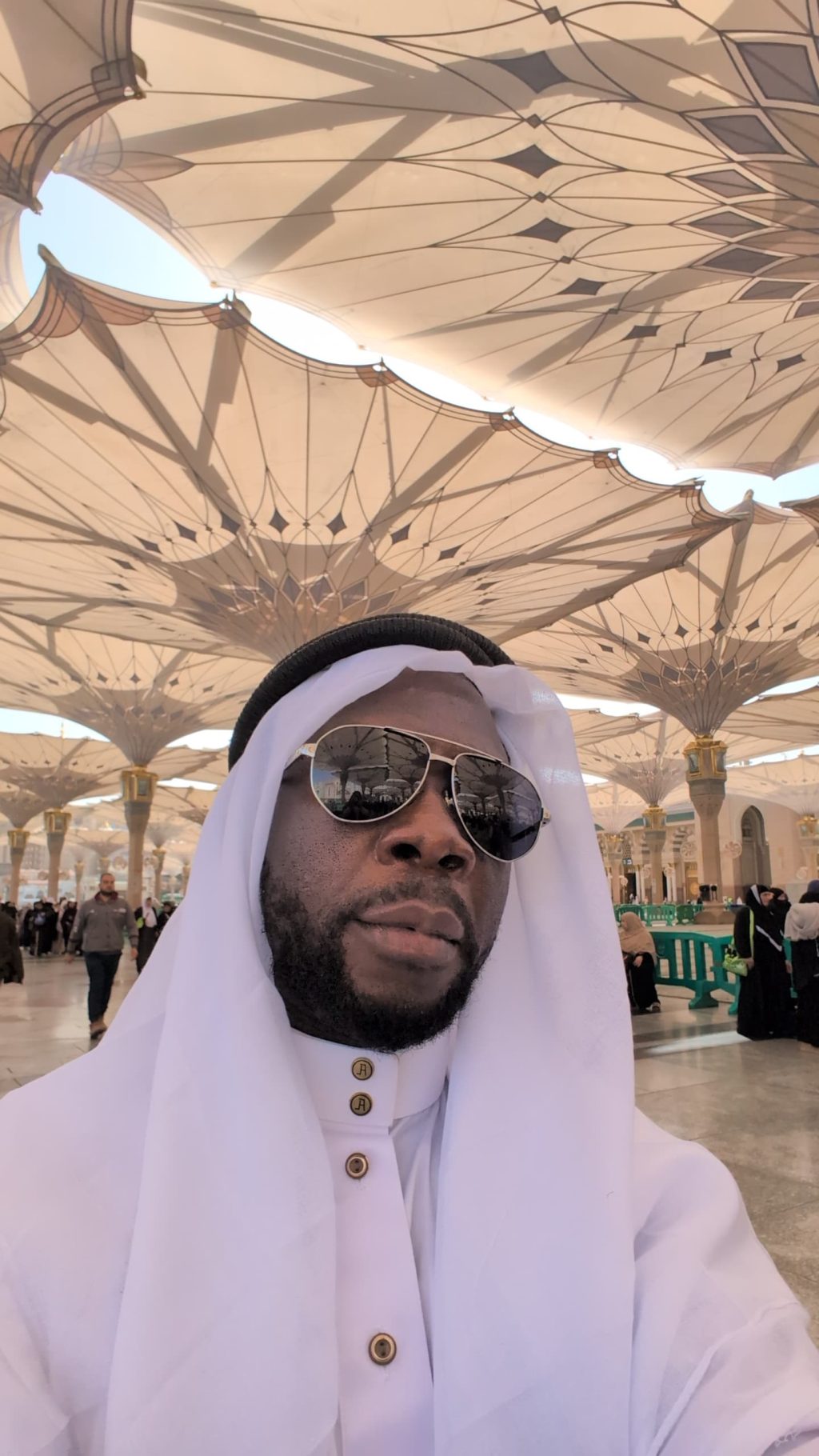 Prophet Genesis undertakes a pilgrimage to Medina and Mecca