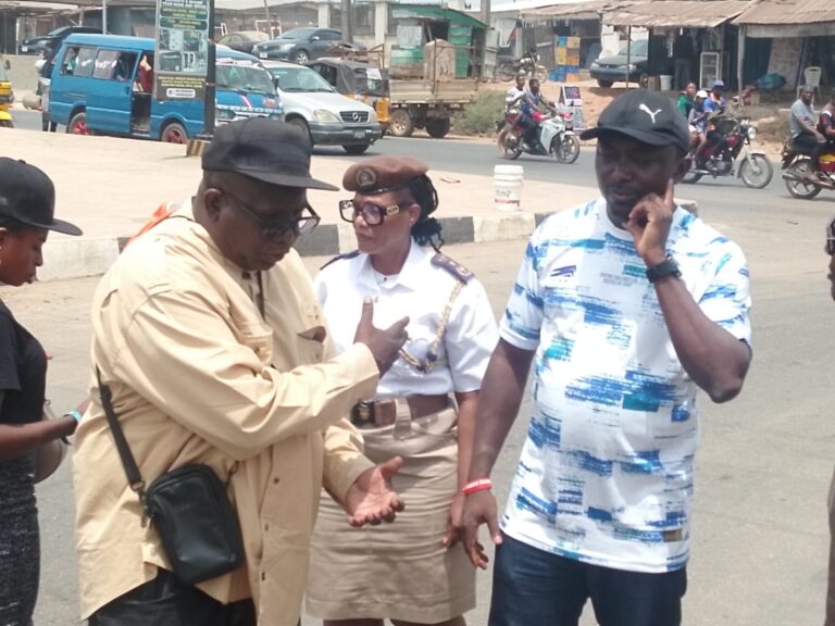 Oyo Govt. Partners Theophilus Akinyele Family on 10-Day Road Cleanup