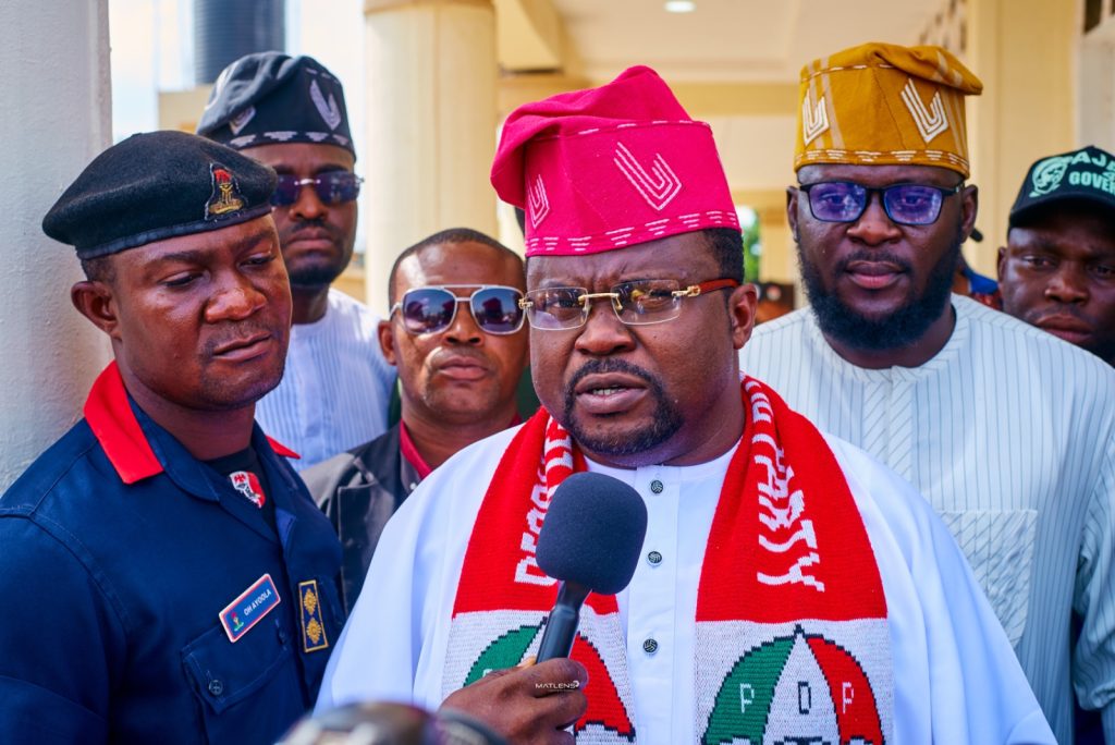 Oyo 2027: Ajadi Secures Oke-Ogun PDP Backing, Holds Closed-Door Talks with Samuel Adejumobi (Agbarapo)