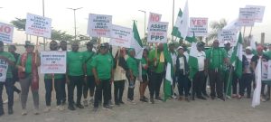 “A Heritage Under Siege”: Thousands of Unity School Alumni Protest in Lagos, Abuja and Kano over Controversial FGC KANO Land Swap in 