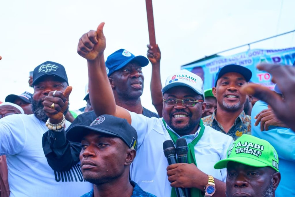 Oyo 2027: APM Welcomes APC, ADC, Accord Party Defectors In Large Numbers