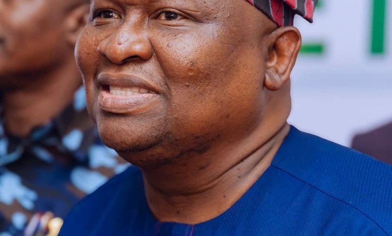OGUN 2027: SENATOR ADEOLA YAYI COMMENDS YEWA MONARCHS FOR SHUNNING FINANCIAL INDUCEMENT.