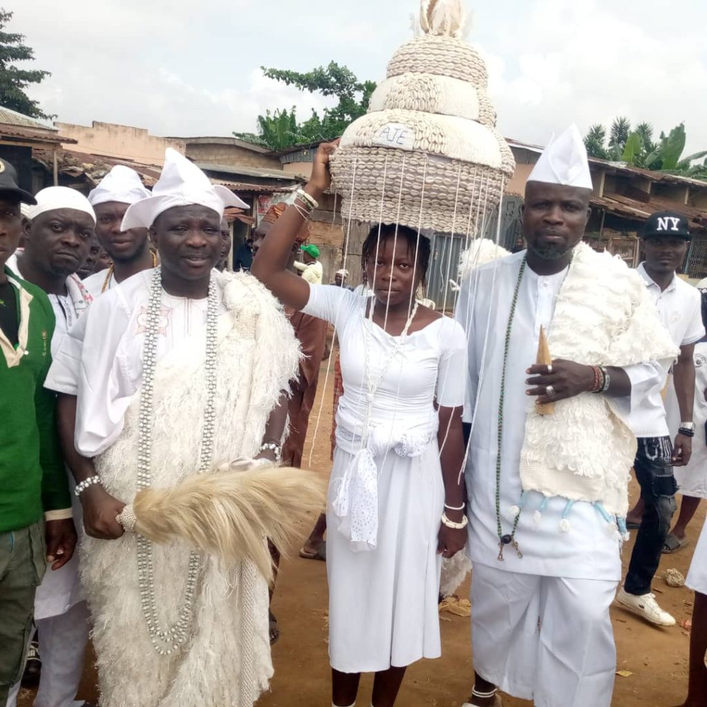 Ọba ilu Iroko dabira nla nibi ayẹyẹ ọdun iṣẹṣe to waye niluu na