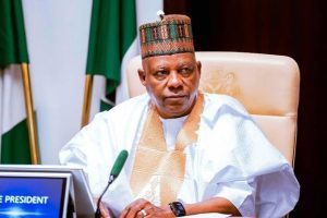 LT GEN TUKUR YUSUFU BURATAI RTD CFR PAYS GLOWING TRIBUTE TO VICE PRESIDENT KASHIM SHETTIMA AT 60