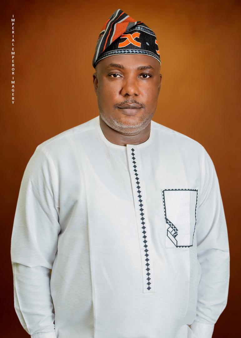 Awọn eeyan agbegbe Ifọ keji fi atilẹyin wọn han si Azeez Babatunde gẹgẹ bi ọmọ ile igbimọ aṣofin