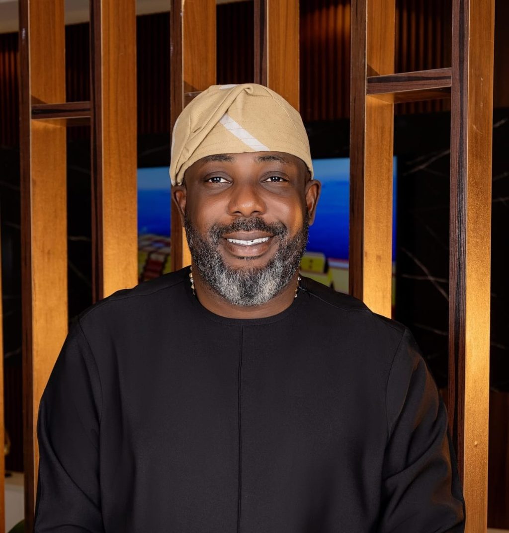 DR ADEKUNLE ABDUL: CELEBRATING A THOUGHTFUL LEADER REDEFINING THE WORLD IN A WORKPLACE